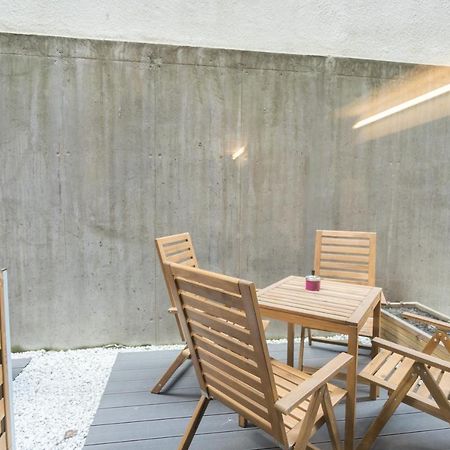 Peaceful Basement Apartment With Terrace & Free Gym Будапеща Екстериор снимка
